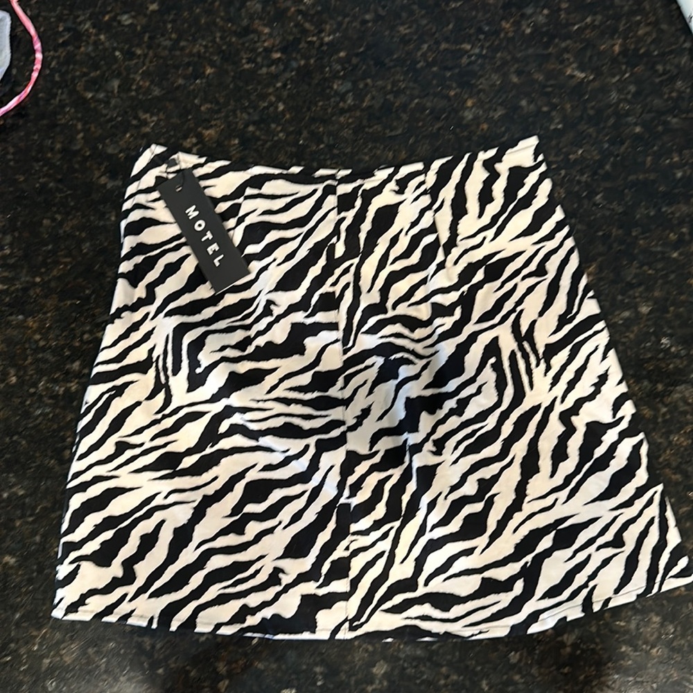 New with Tags - Motel brand Zebra skirt, size small